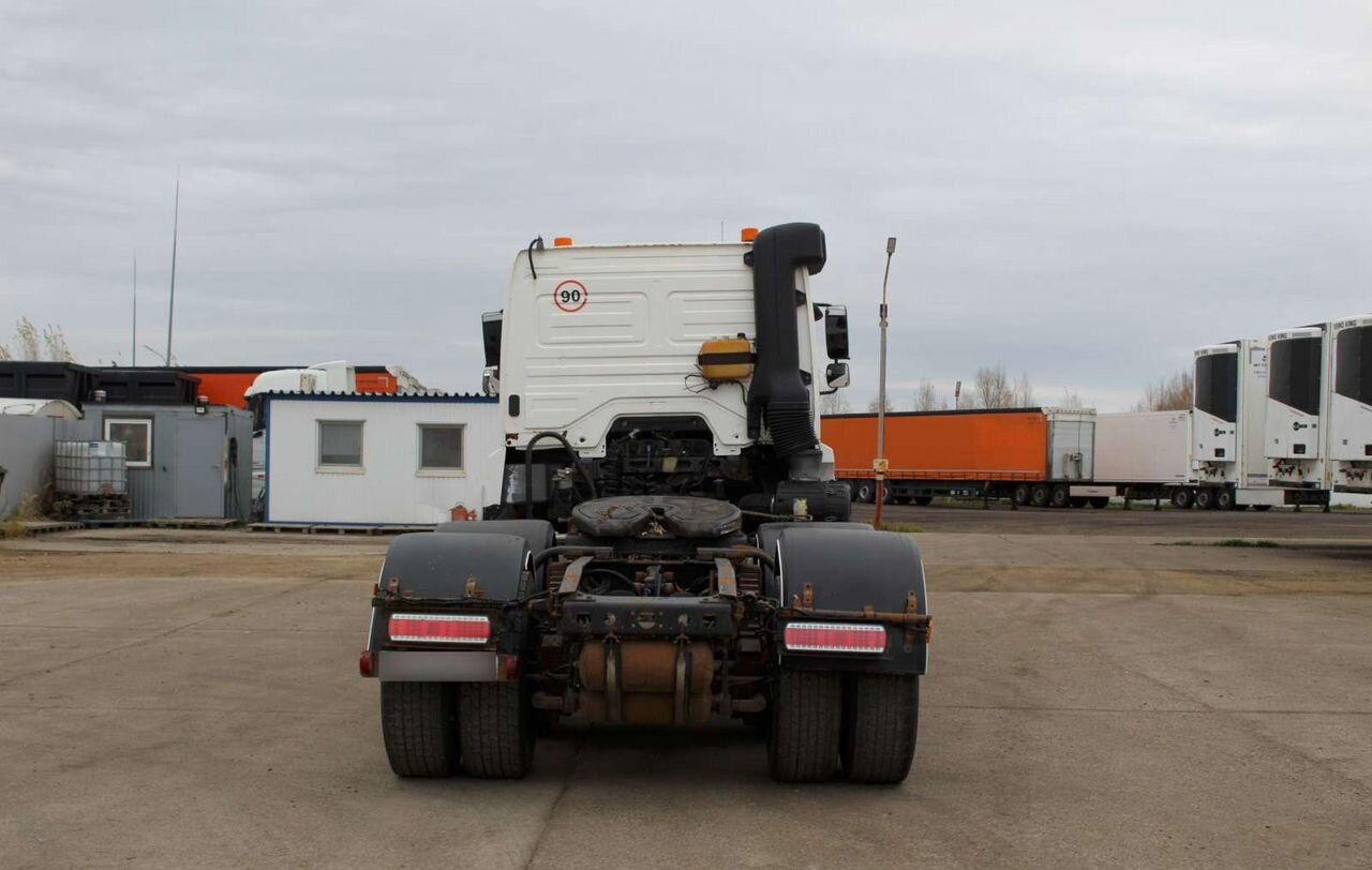 Тягач КАМАЗ 65806: фото 6