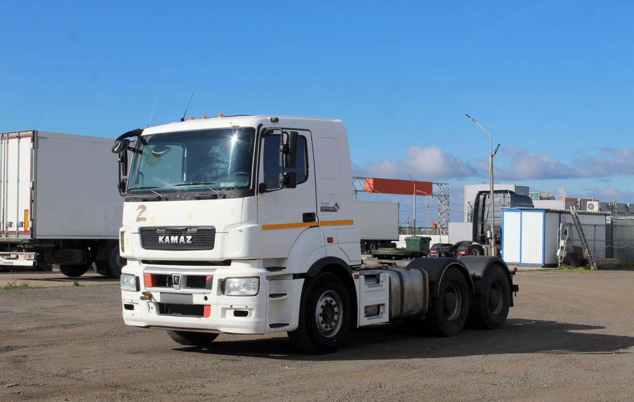 КАМАЗ 65806 - Тягач: фото 3 КАМАЗ 65806 - Тягач: фото 3