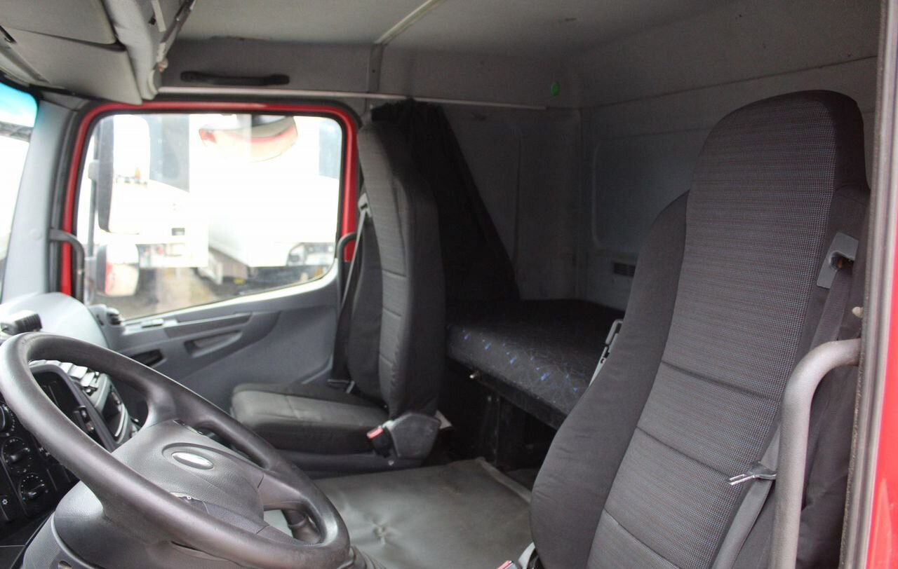 Тягач КАМАЗ 65806: фото 9