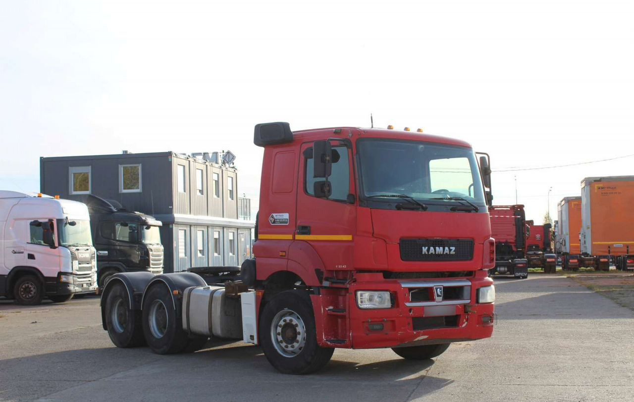 КАМАЗ 65806 - Тягач: фото 1 КАМАЗ 65806 - Тягач: фото 1