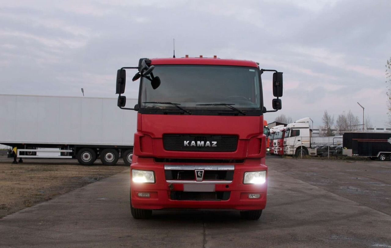 КАМАЗ 65806 - Тягач: фото 2 КАМАЗ 65806 - Тягач: фото 2