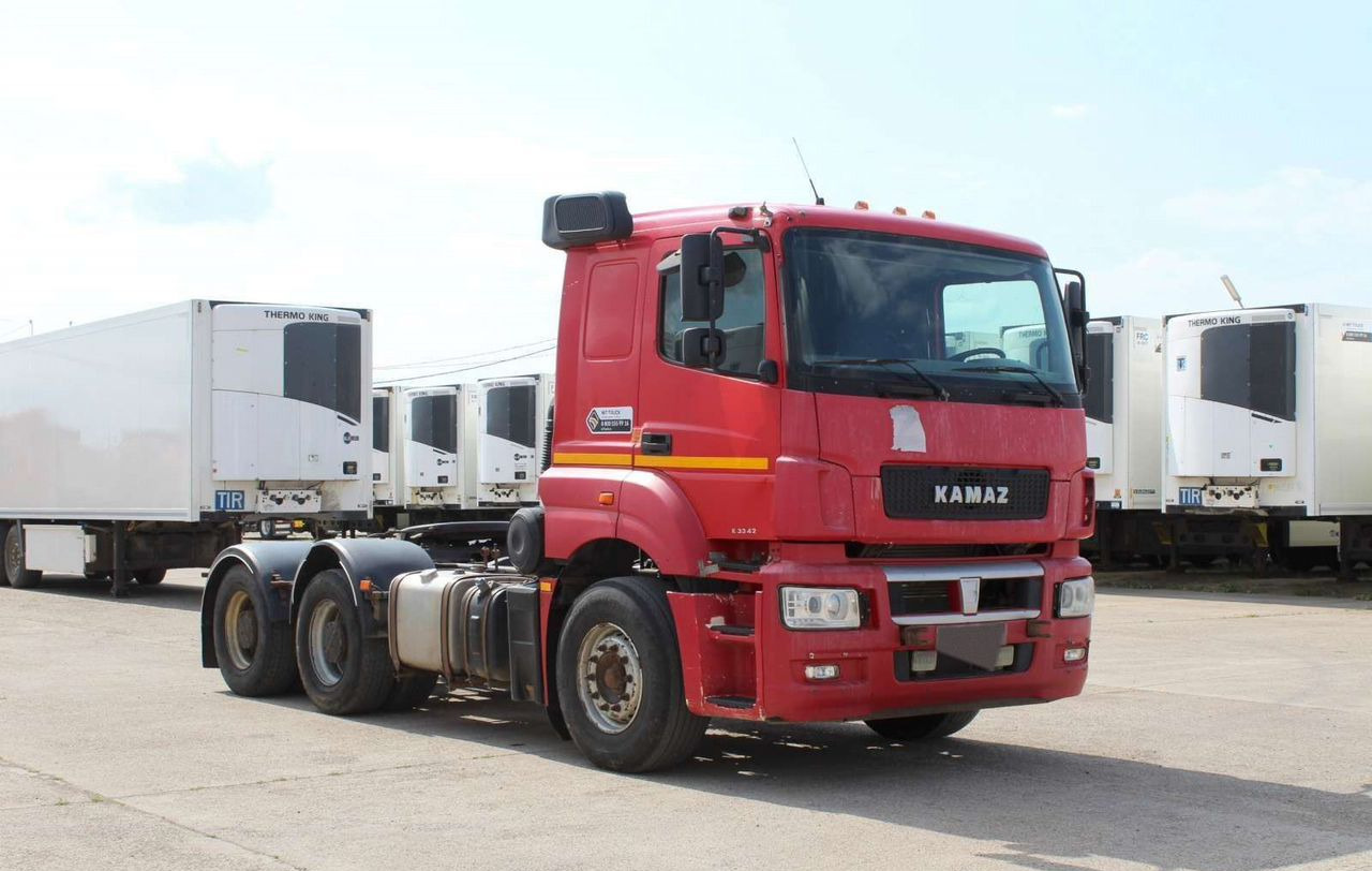 КАМАЗ 65806 - Тягач: фото 1 КАМАЗ 65806 - Тягач: фото 1