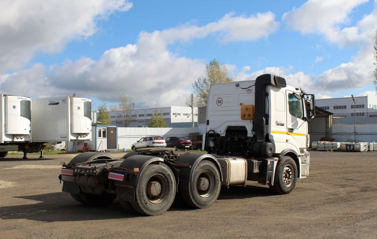 Тягач КАМАЗ 65806: фото 7