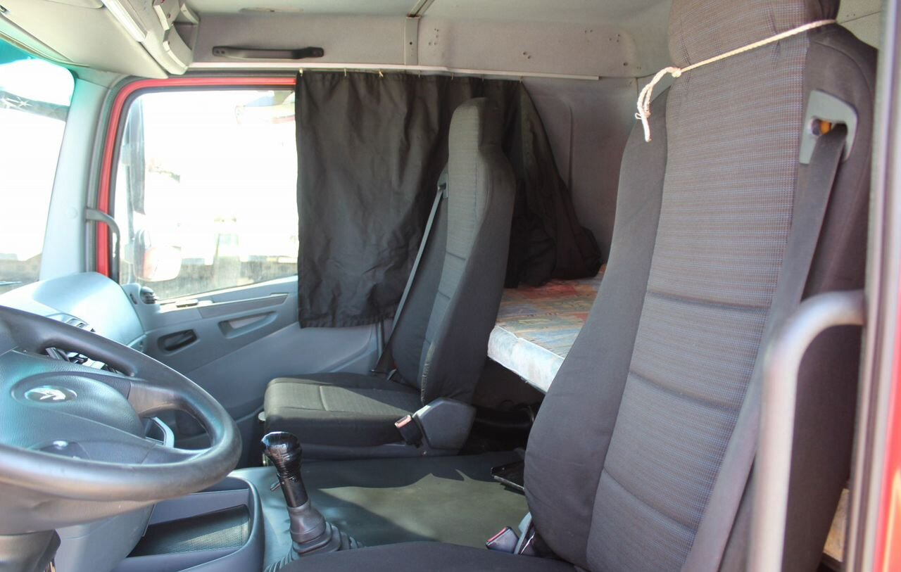 Тягач КАМАЗ 65806: фото 9