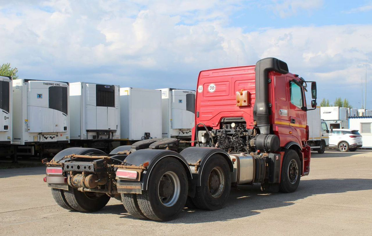 Тягач КАМАЗ 65806: фото 7