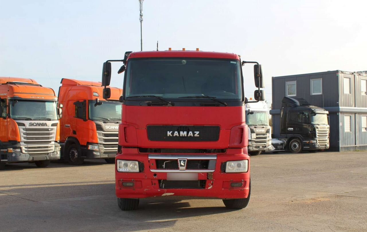 КАМАЗ 65806 - Тягач: фото 2 КАМАЗ 65806 - Тягач: фото 2
