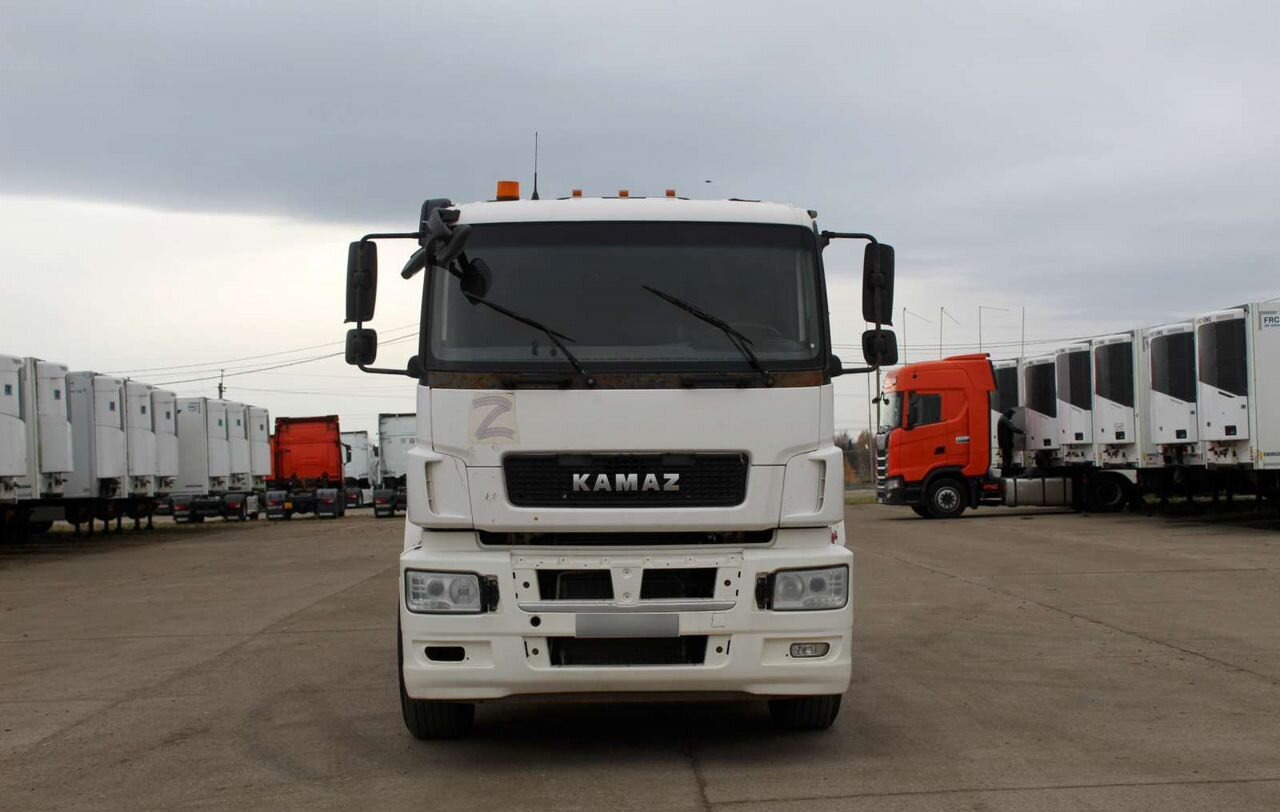 КАМАЗ 65806 - Тягач: фото 2 КАМАЗ 65806 - Тягач: фото 2