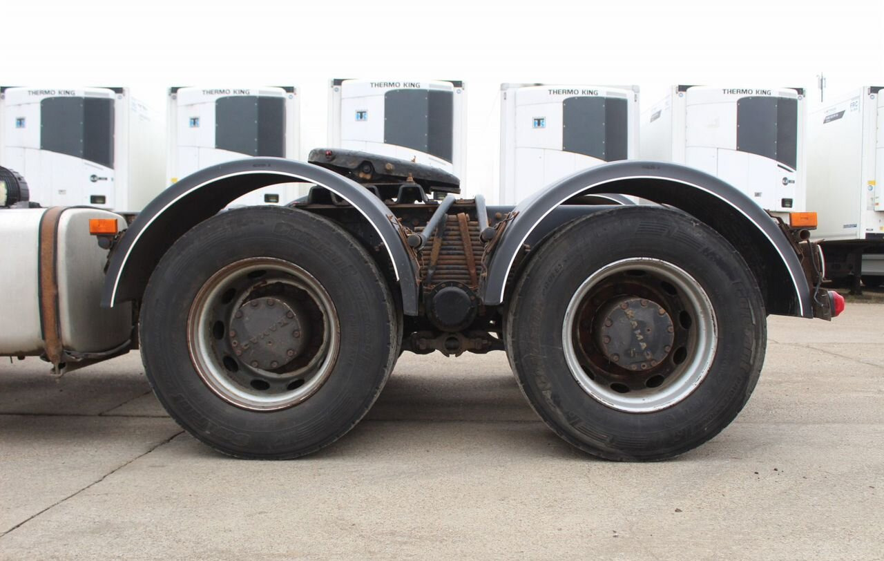 Тягач КАМАЗ 65806: фото 11