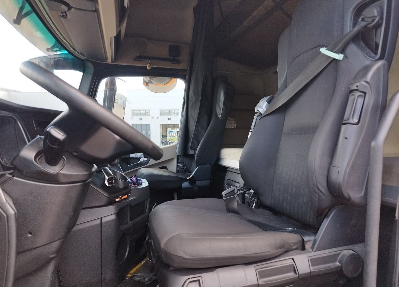 Тягач Mercedes-Benz Actros: фото 11
