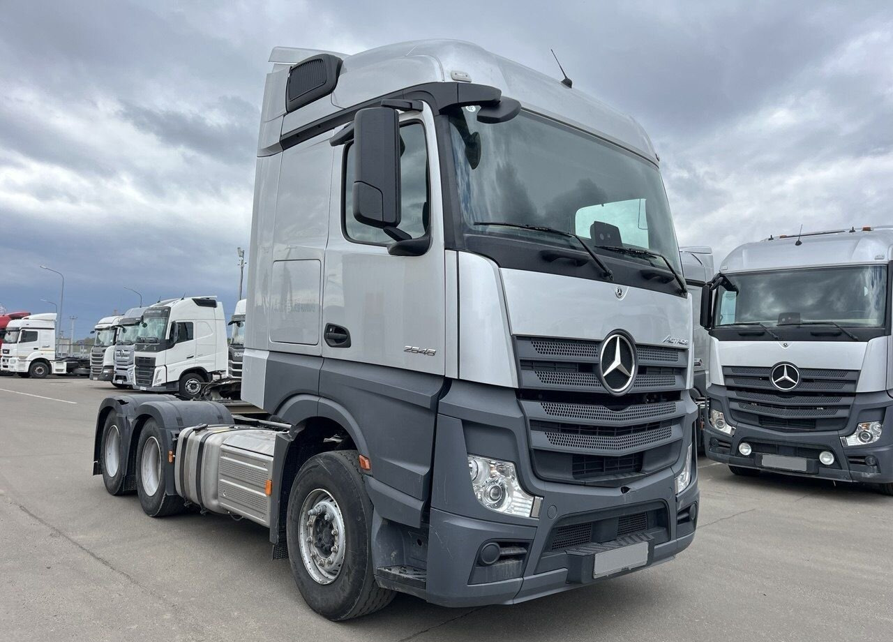 Mercedes-Benz Actros - Тягач: фото 1 Mercedes-Benz Actros - Тягач: фото 1