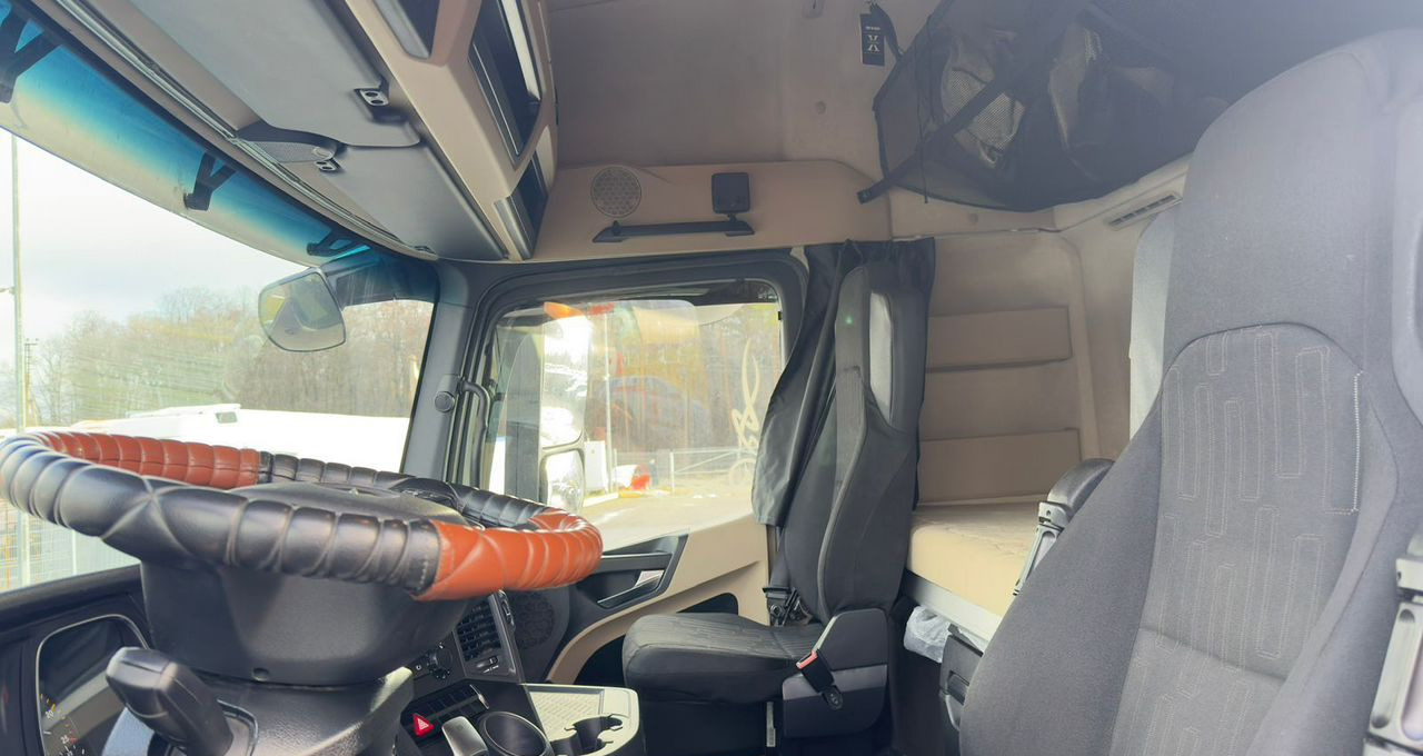 Тягач Mercedes-Benz Actros: фото 12 Тягач Mercedes-Benz Actros: фото 12