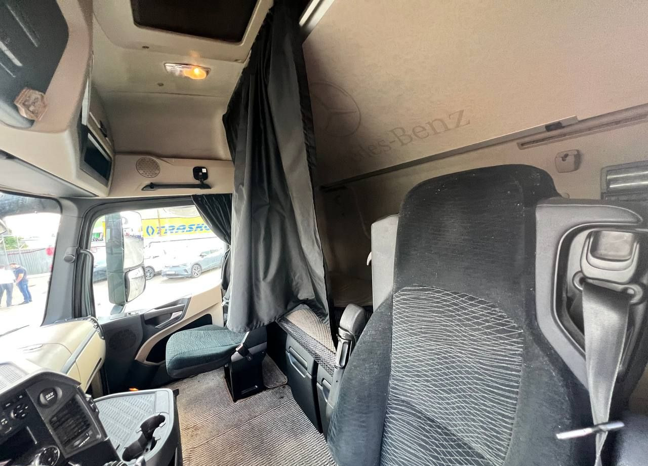 Тягач Mercedes-Benz Actros: фото 12 Тягач Mercedes-Benz Actros: фото 12