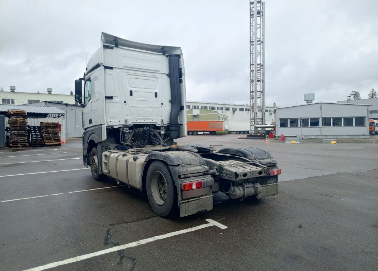 Mercedes-Benz Actros - Тягач: фото 5 Mercedes-Benz Actros - Тягач: фото 5