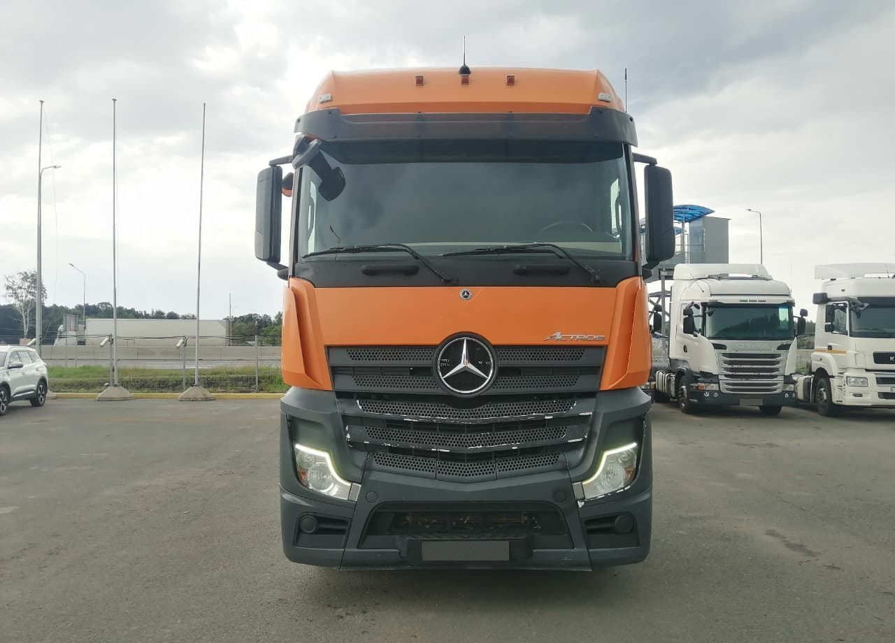 Mercedes-Benz Actros - Тягач: фото 2 Mercedes-Benz Actros - Тягач: фото 2
