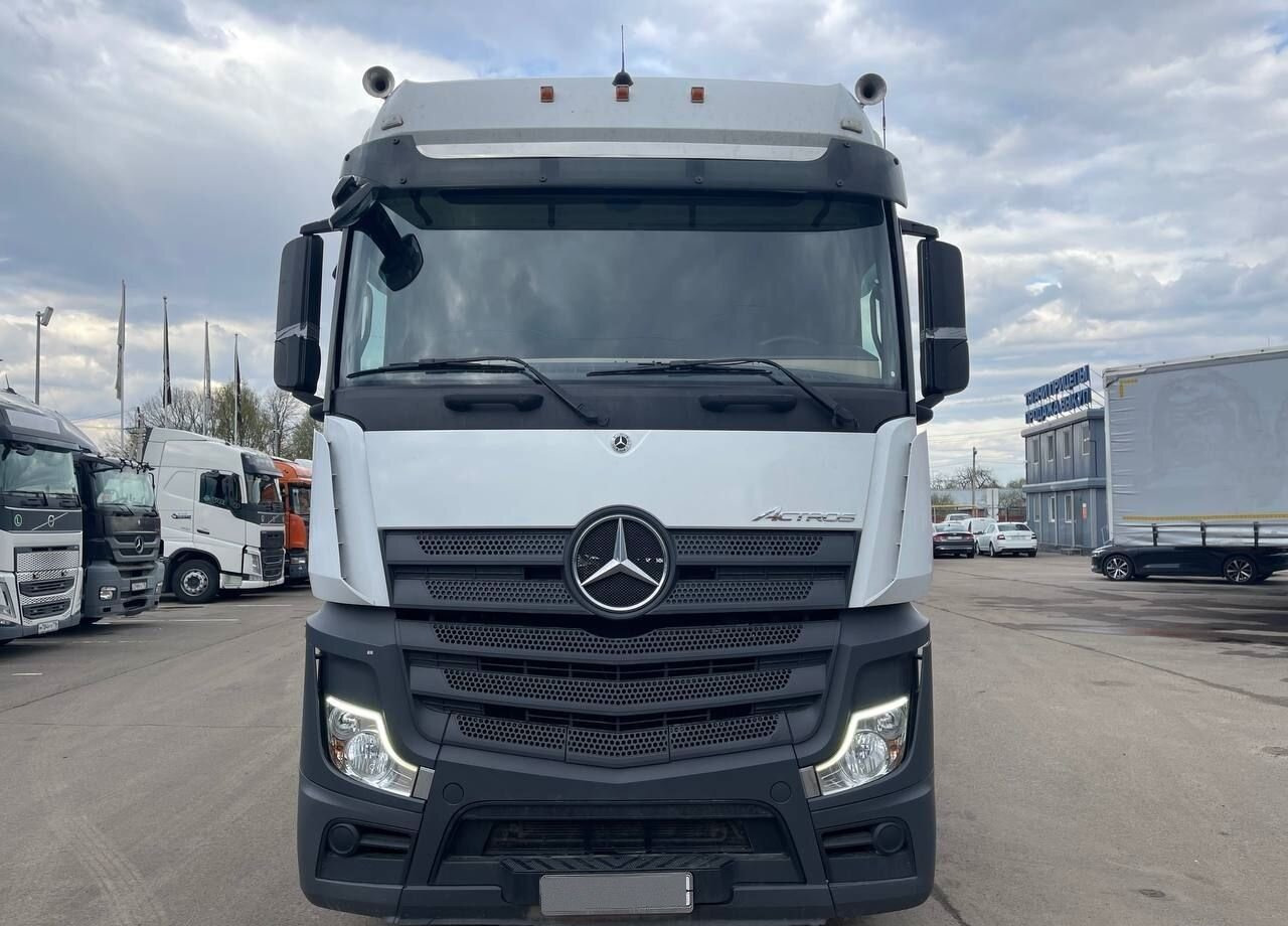 Mercedes-Benz Actros - Тягач: фото 2 Mercedes-Benz Actros - Тягач: фото 2