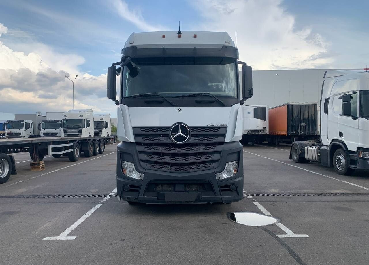 Mercedes-Benz Actros - Тягач: фото 2 Mercedes-Benz Actros - Тягач: фото 2