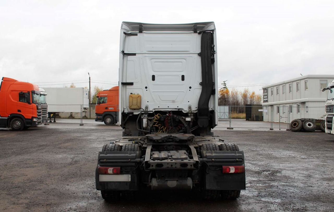 Тягач Mercedes-Benz Actros: фото 6