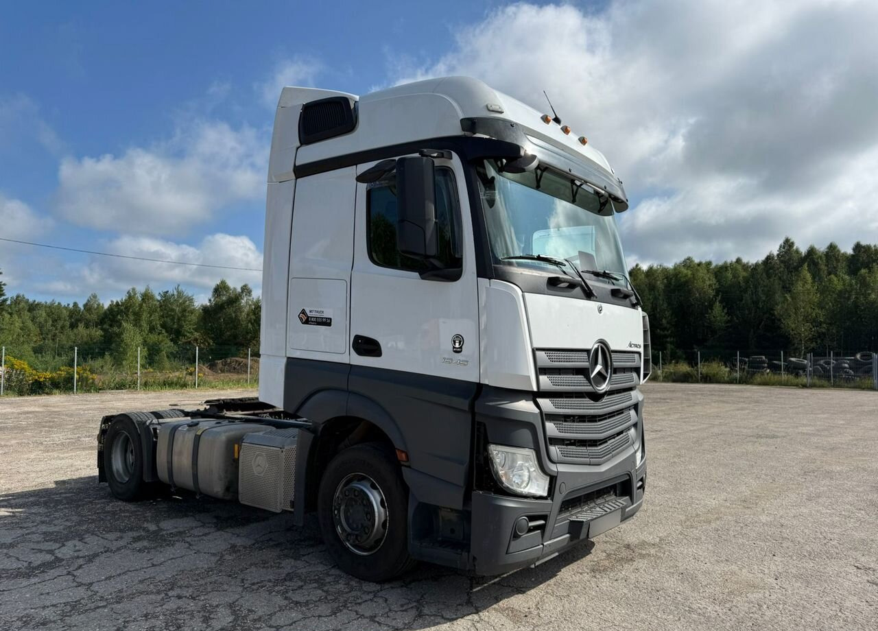 Mercedes-Benz Actros - Тягач: фото 1 Mercedes-Benz Actros - Тягач: фото 1