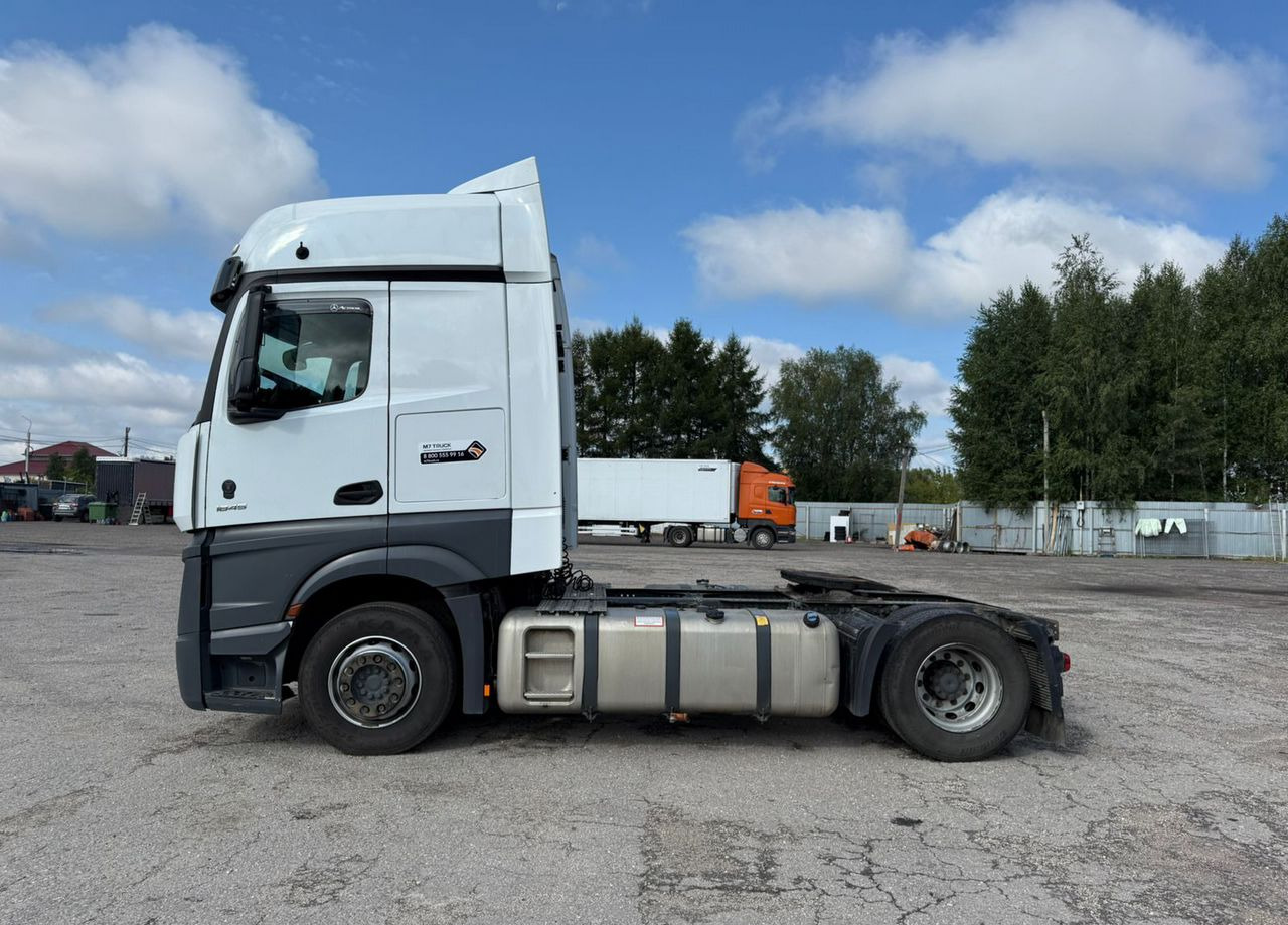 Mercedes-Benz Actros - Тягач: фото 4 Mercedes-Benz Actros - Тягач: фото 4