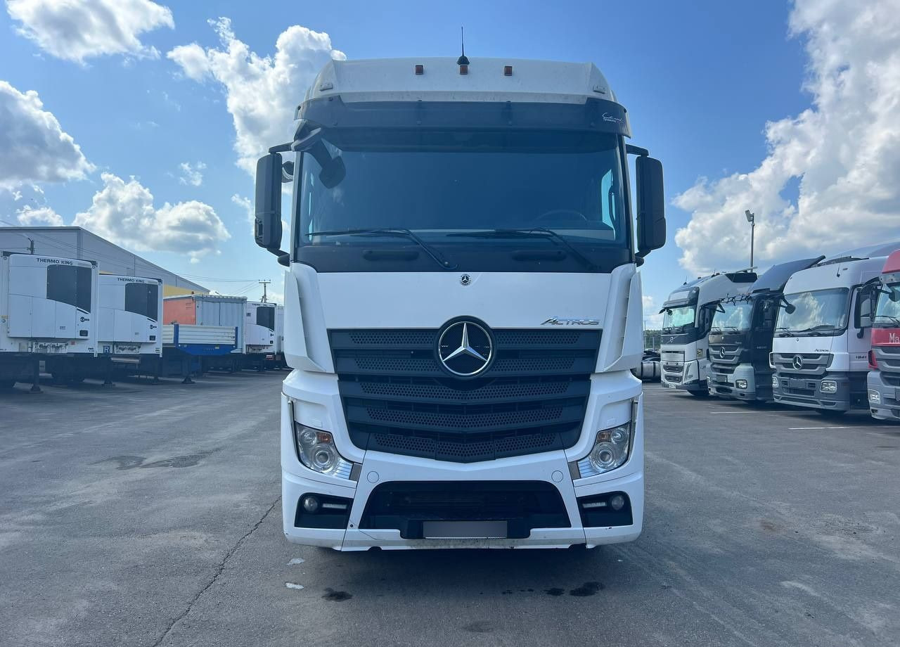 Mercedes-Benz Actros - Тягач: фото 2 Mercedes-Benz Actros - Тягач: фото 2