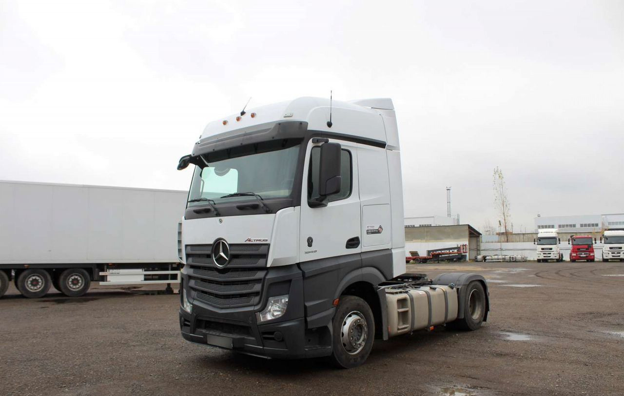 Mercedes-Benz Actros - Тягач: фото 3 Mercedes-Benz Actros - Тягач: фото 3