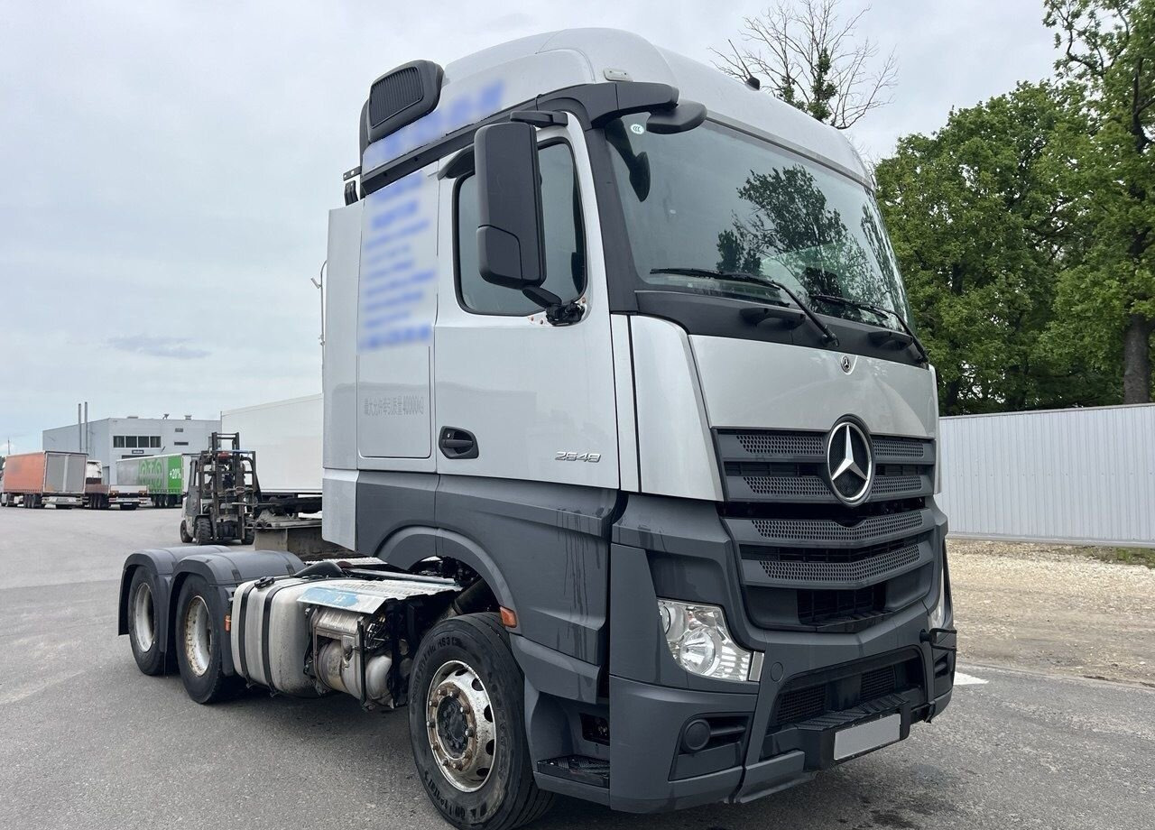 Mercedes-Benz Actros - Тягач: фото 1 Mercedes-Benz Actros - Тягач: фото 1
