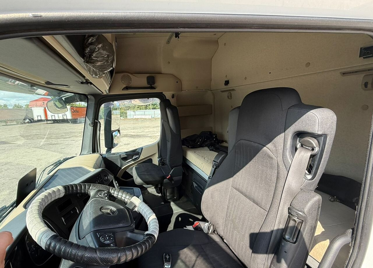 Тягач Mercedes-Benz Actros: фото 11 Тягач Mercedes-Benz Actros: фото 11