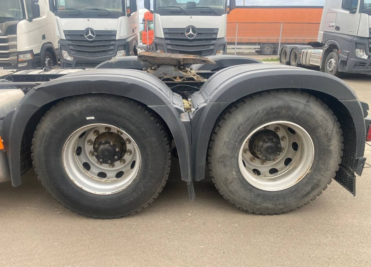 Тягач Mercedes-Benz Actros: фото 10