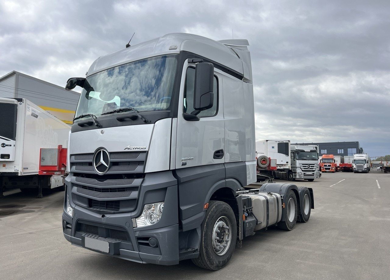 Mercedes-Benz Actros - Тягач: фото 3 Mercedes-Benz Actros - Тягач: фото 3