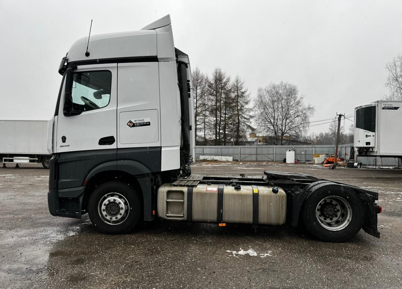Mercedes-Benz Actros - Тягач: фото 4 Mercedes-Benz Actros - Тягач: фото 4