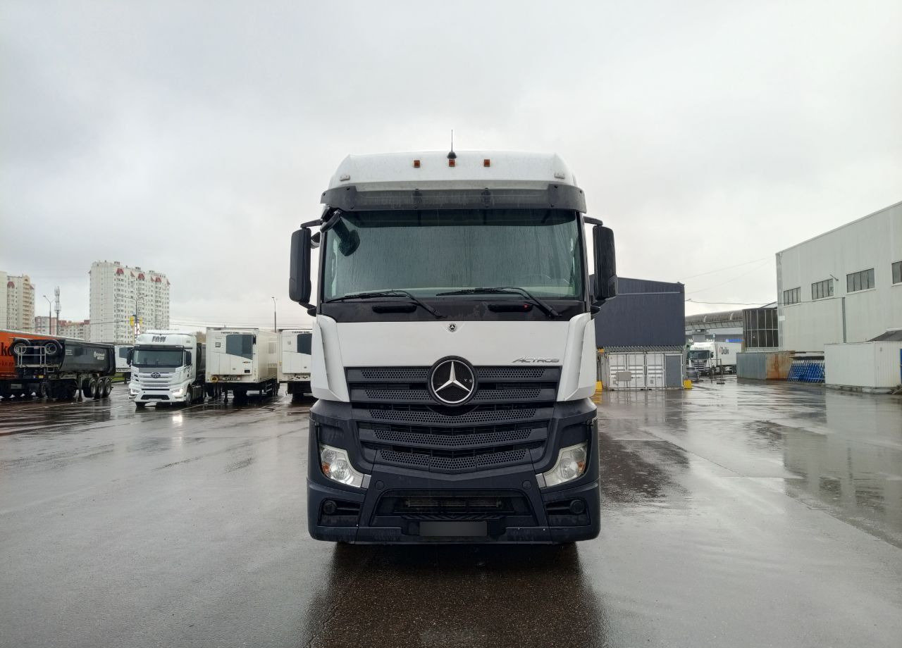 Mercedes-Benz Actros - Тягач: фото 2 Mercedes-Benz Actros - Тягач: фото 2