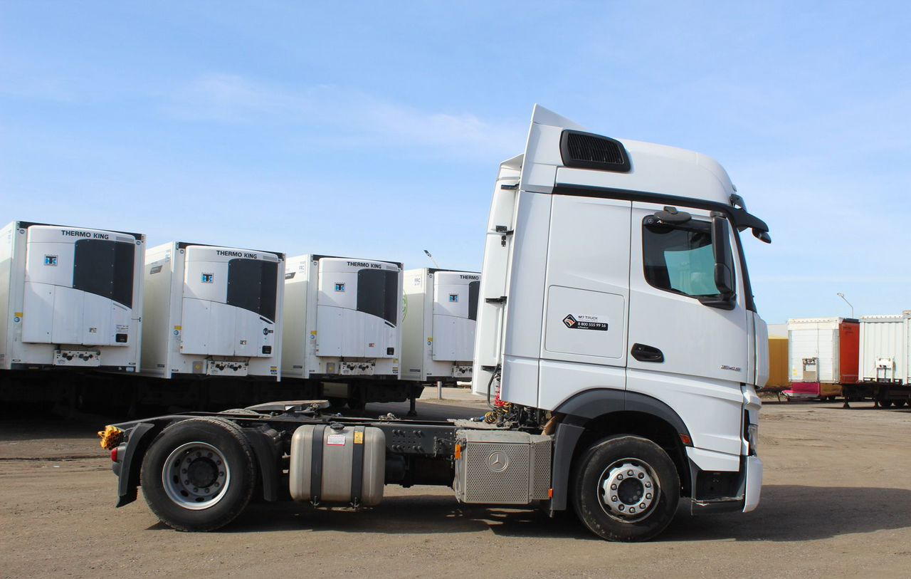 Тягач Mercedes-Benz Actros: фото 8 Тягач Mercedes-Benz Actros: фото 8
