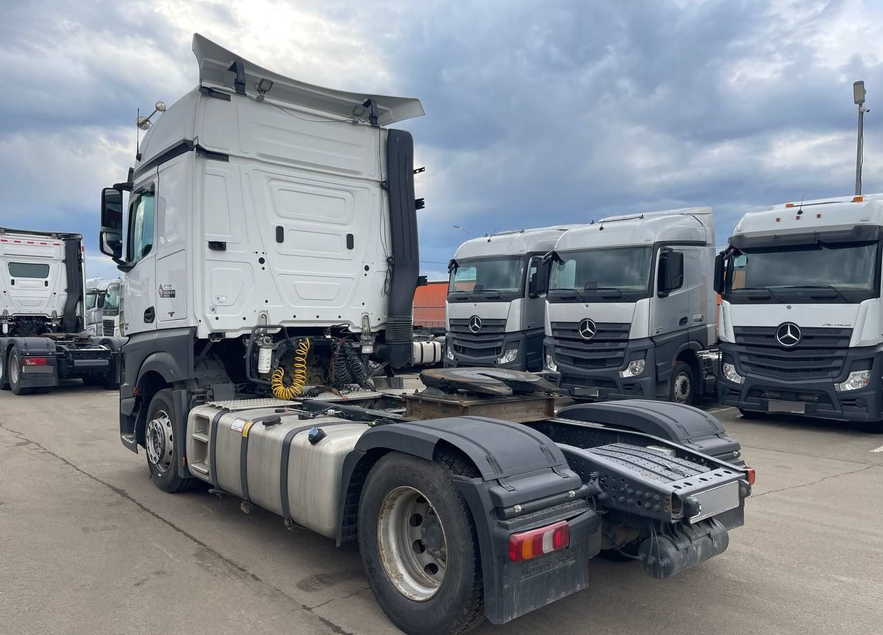 Mercedes-Benz Actros - Тягач: фото 5 Mercedes-Benz Actros - Тягач: фото 5