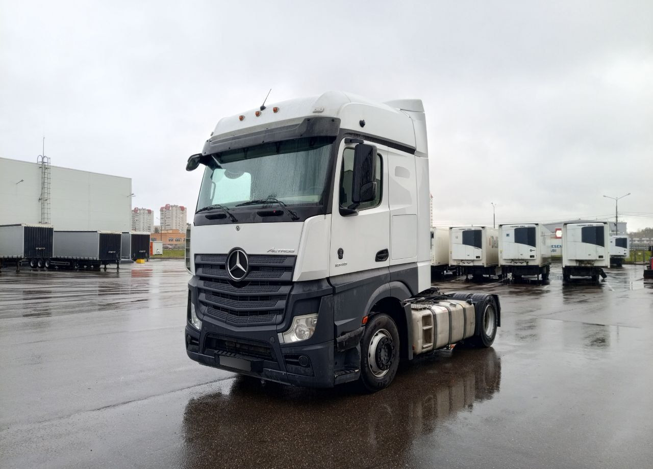 Mercedes-Benz Actros - Тягач: фото 3 Mercedes-Benz Actros - Тягач: фото 3