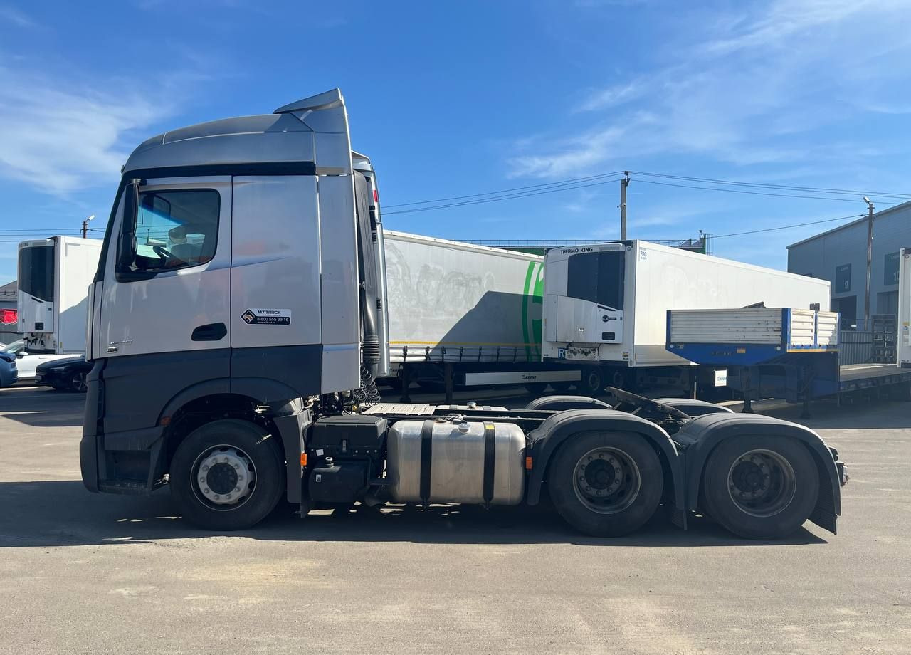 Mercedes-Benz Actros - Тягач: фото 4 Mercedes-Benz Actros - Тягач: фото 4
