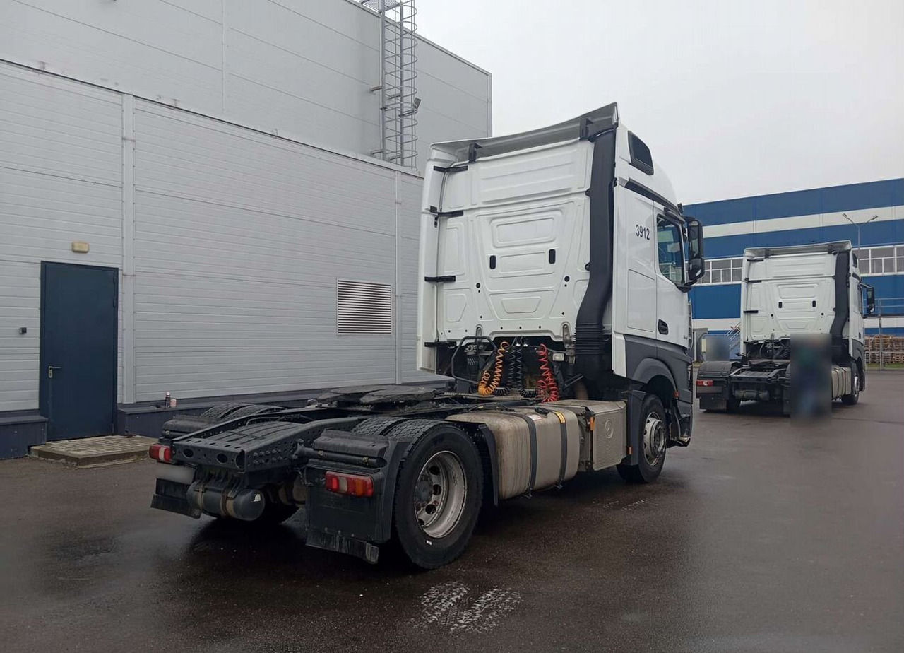 Тягач Mercedes-Benz Actros: фото 7 Тягач Mercedes-Benz Actros: фото 7