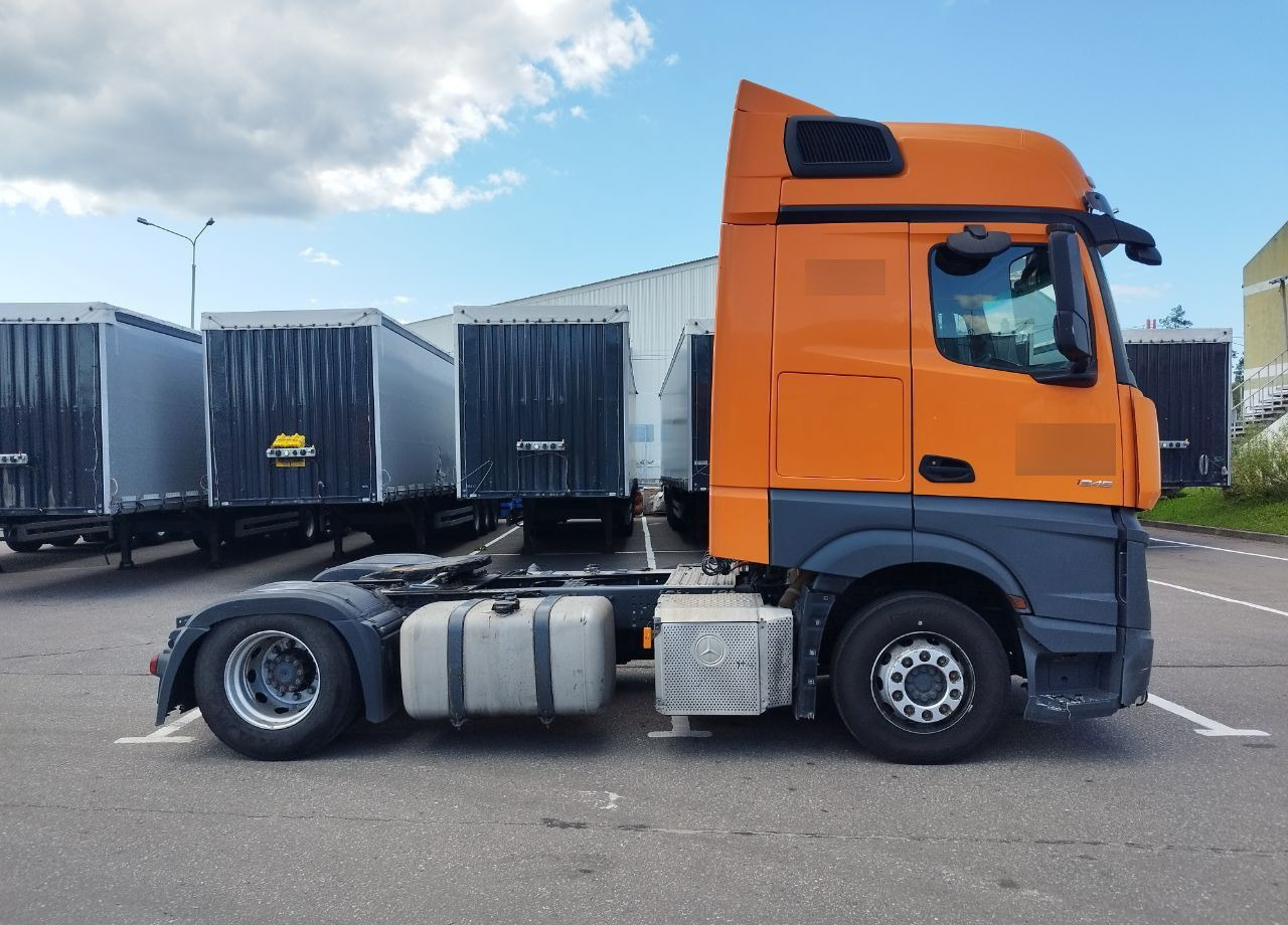 Тягач Mercedes-Benz Actros: фото 8