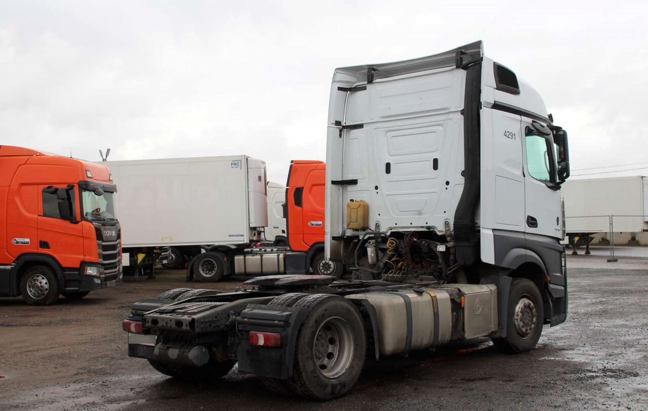 Тягач Mercedes-Benz Actros: фото 7