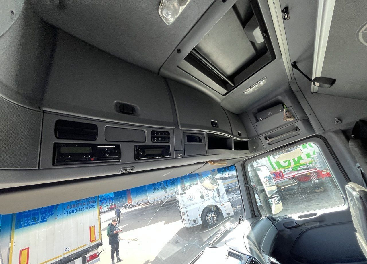 Тягач Mercedes-Benz Actros: фото 10
