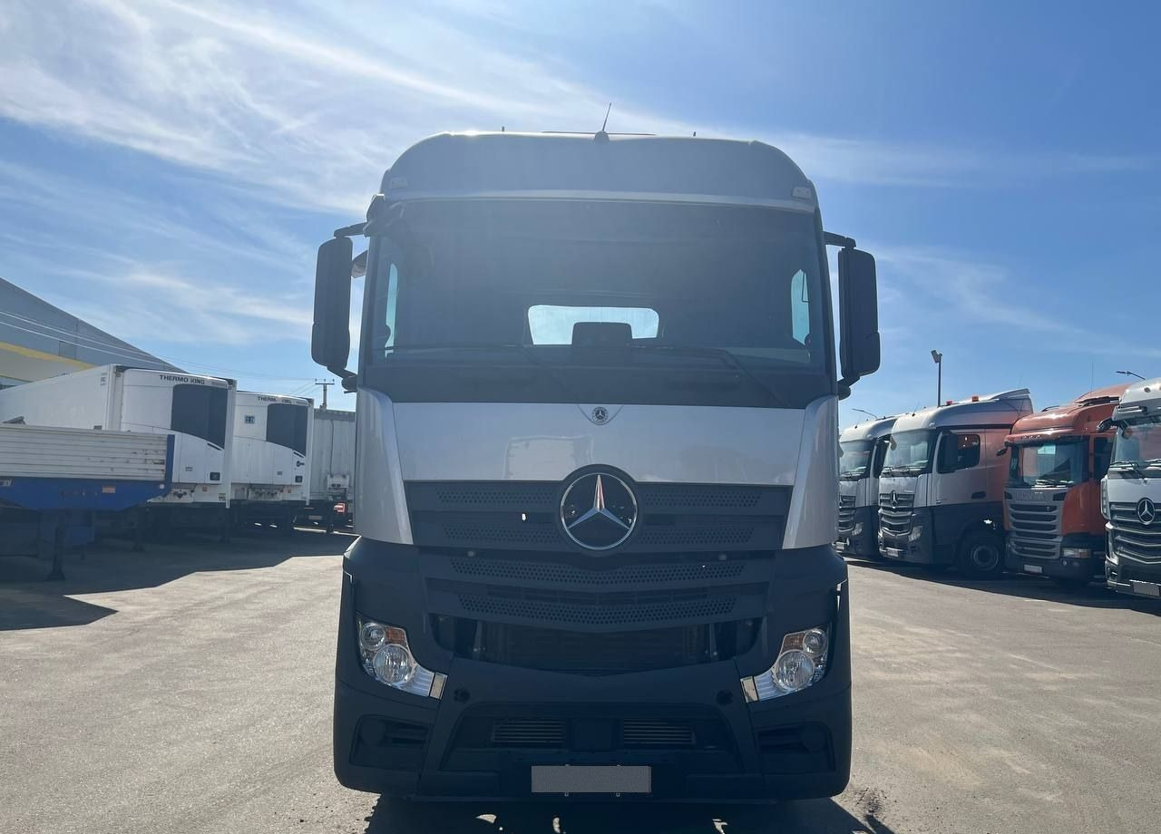 Mercedes-Benz Actros - Тягач: фото 2 Mercedes-Benz Actros - Тягач: фото 2