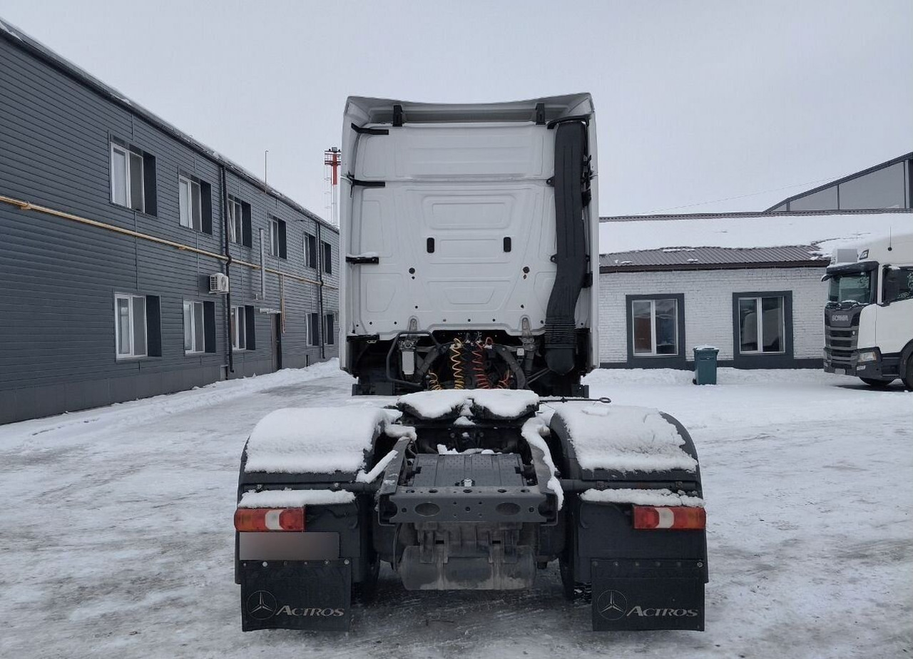 Тягач Mercedes-Benz Actros: фото 6