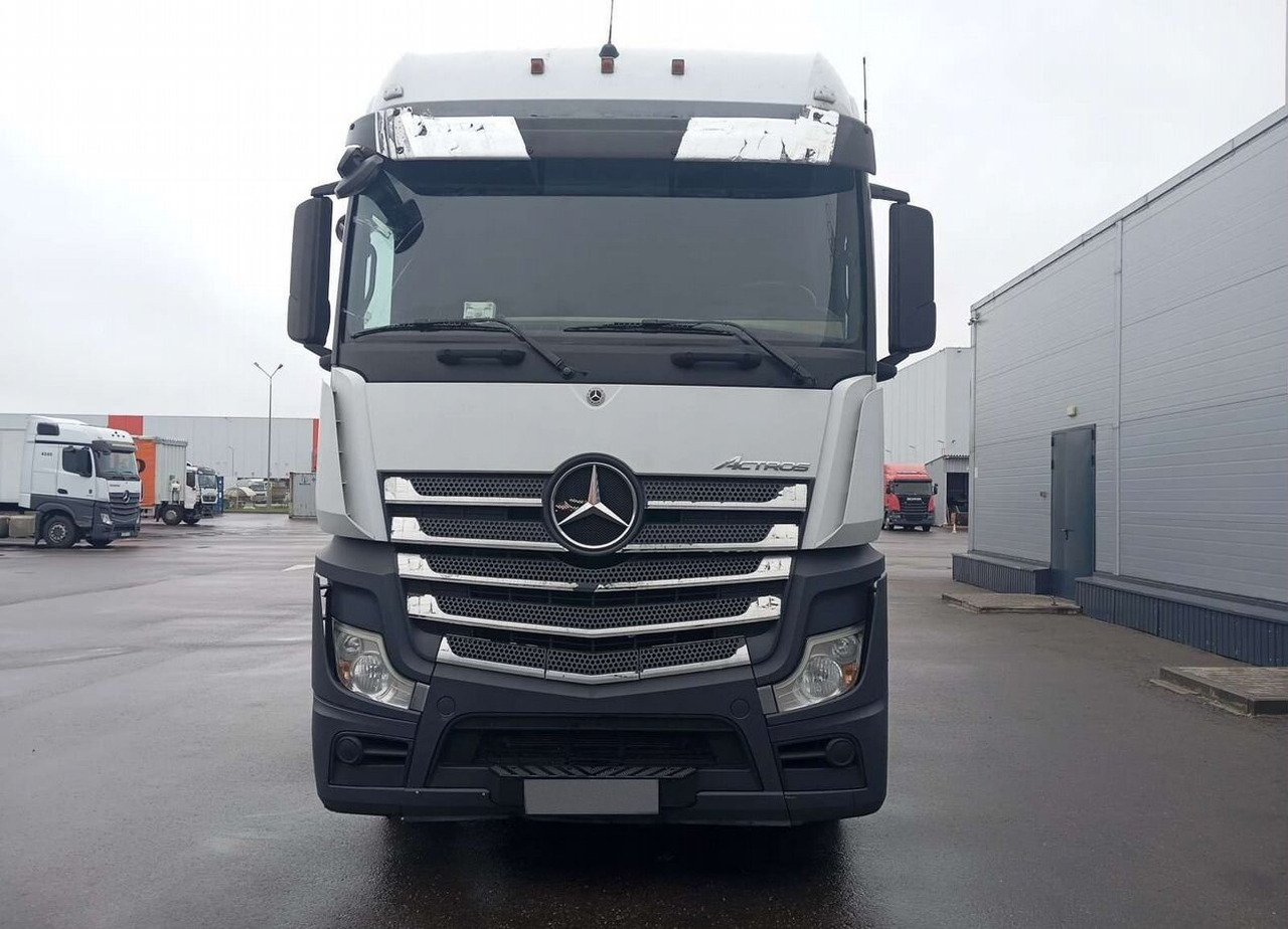 Mercedes-Benz Actros - Тягач: фото 2 Mercedes-Benz Actros - Тягач: фото 2