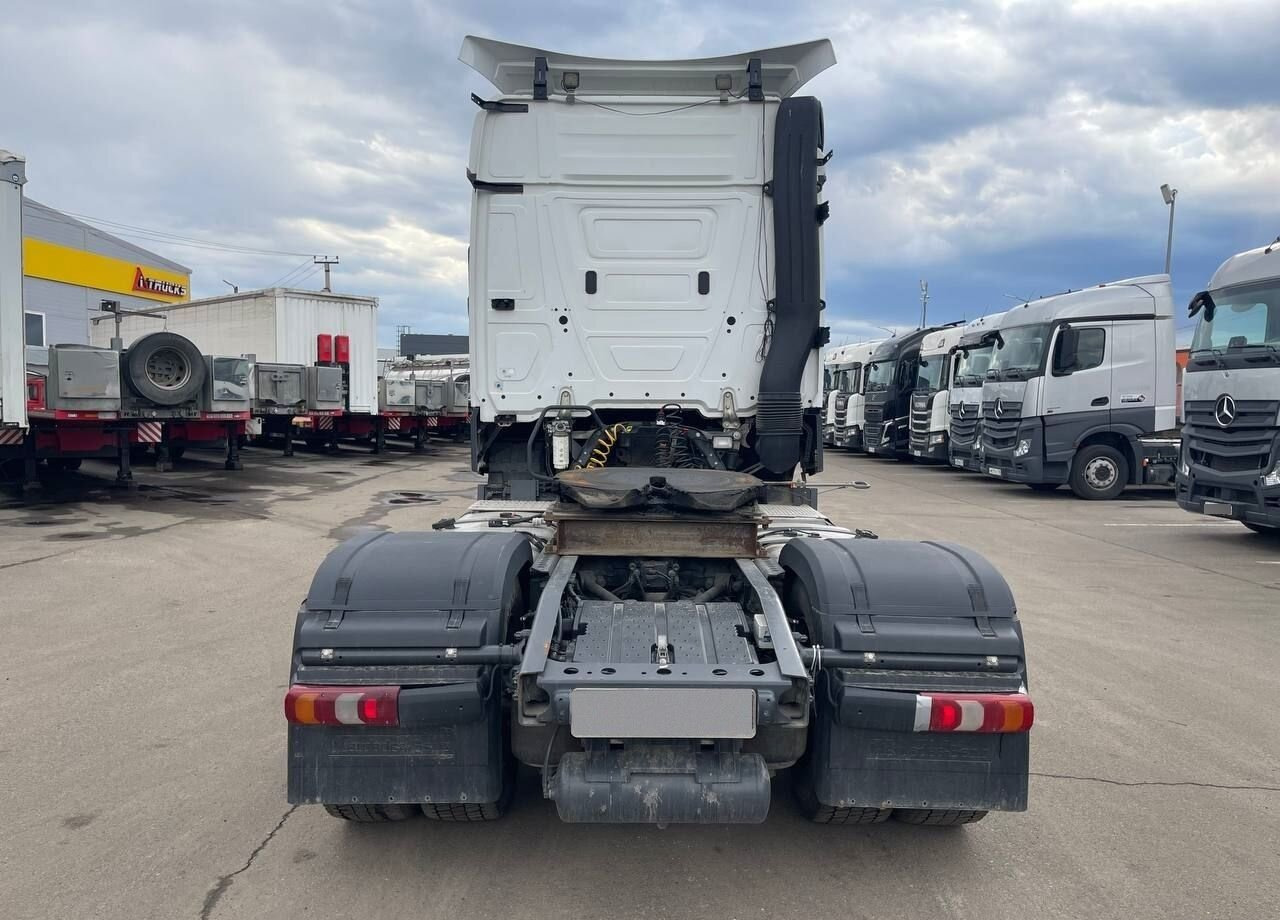 Тягач Mercedes-Benz Actros: фото 6