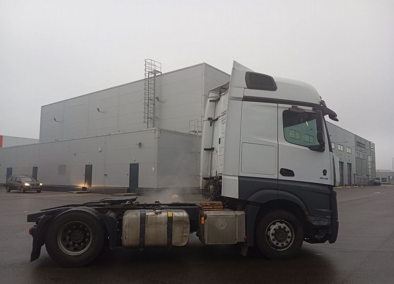 Тягач Mercedes-Benz Actros: фото 8 Тягач Mercedes-Benz Actros: фото 8