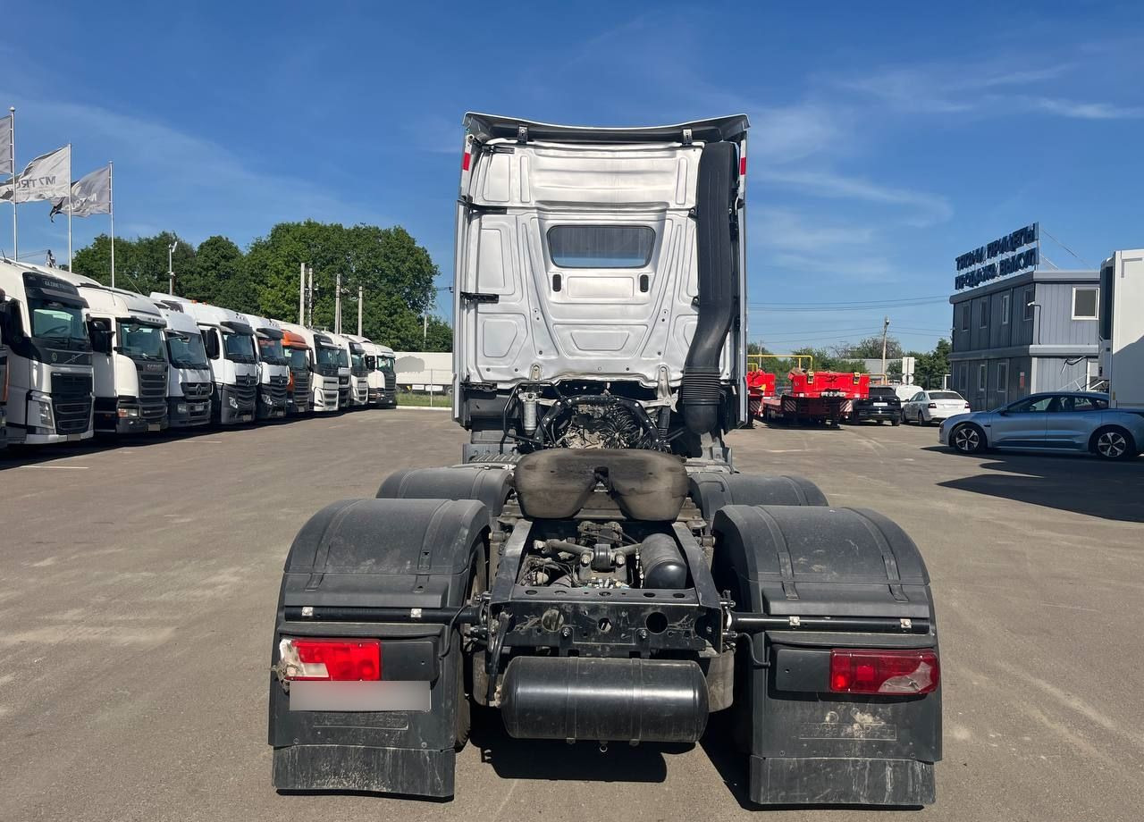 Тягач Mercedes-Benz Actros: фото 6