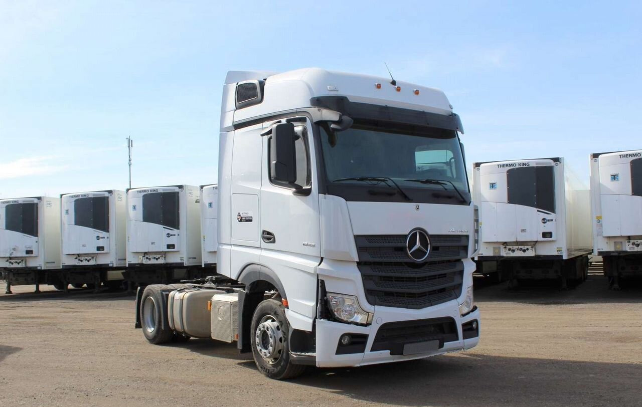 Mercedes-Benz Actros - Тягач: фото 1 Mercedes-Benz Actros - Тягач: фото 1