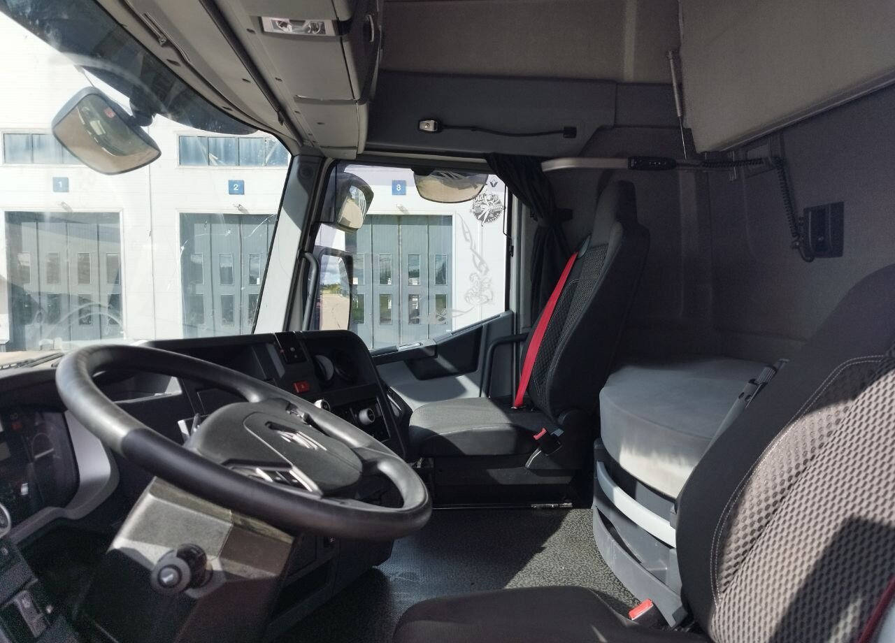 Тягач Renault T-Series: фото 10 Тягач Renault T-Series: фото 10