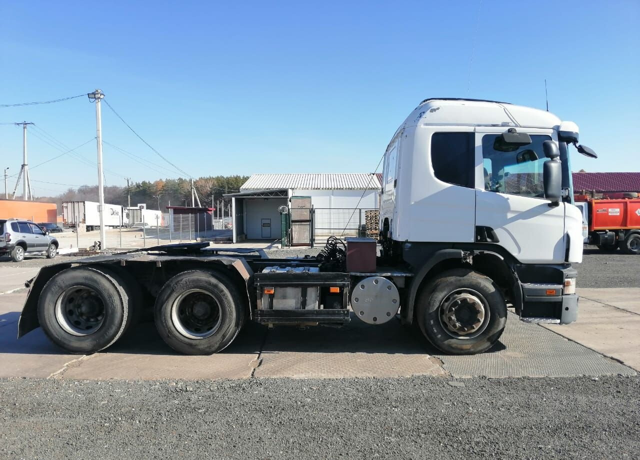 Тягач Scania P: фото 8