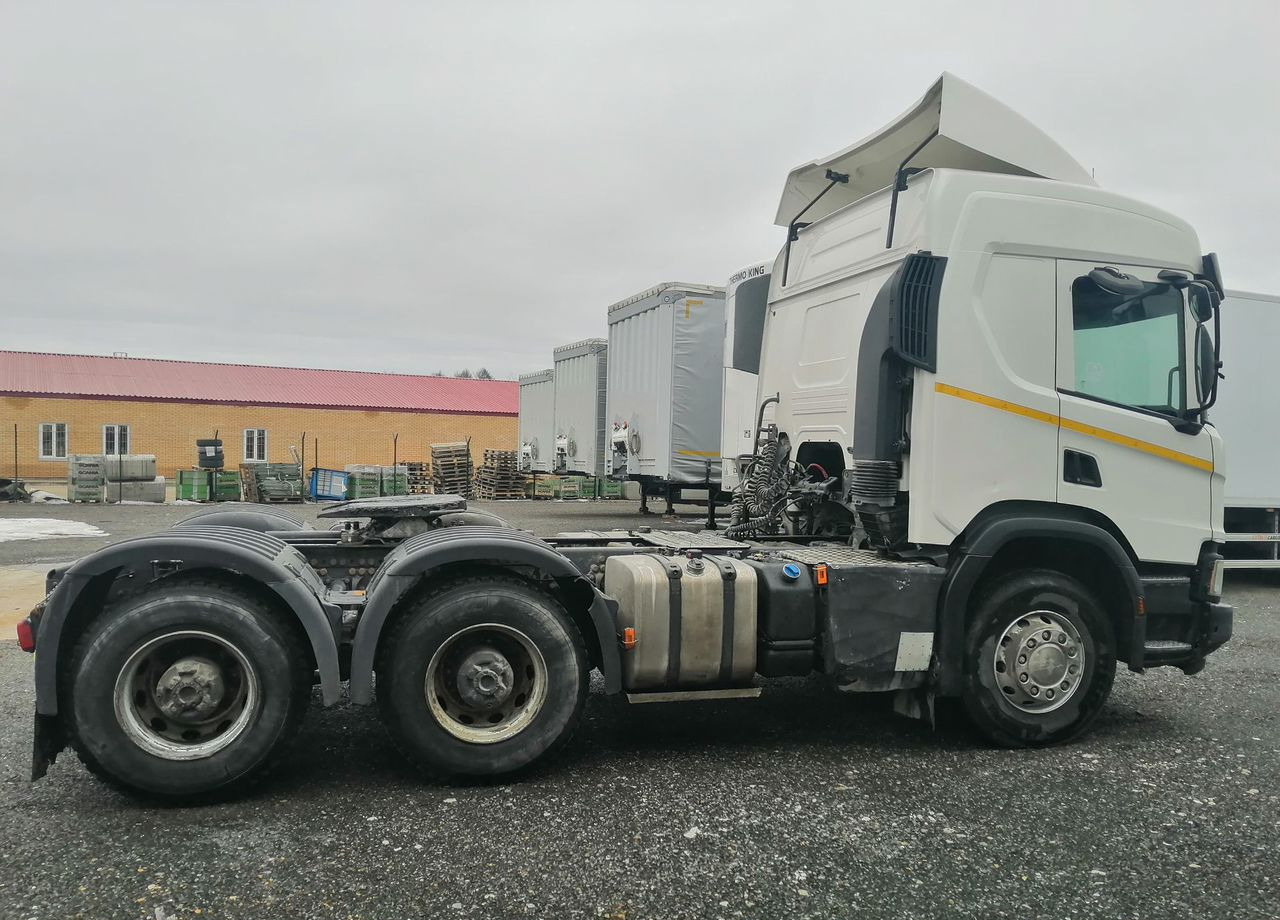Тягач Scania P: фото 8