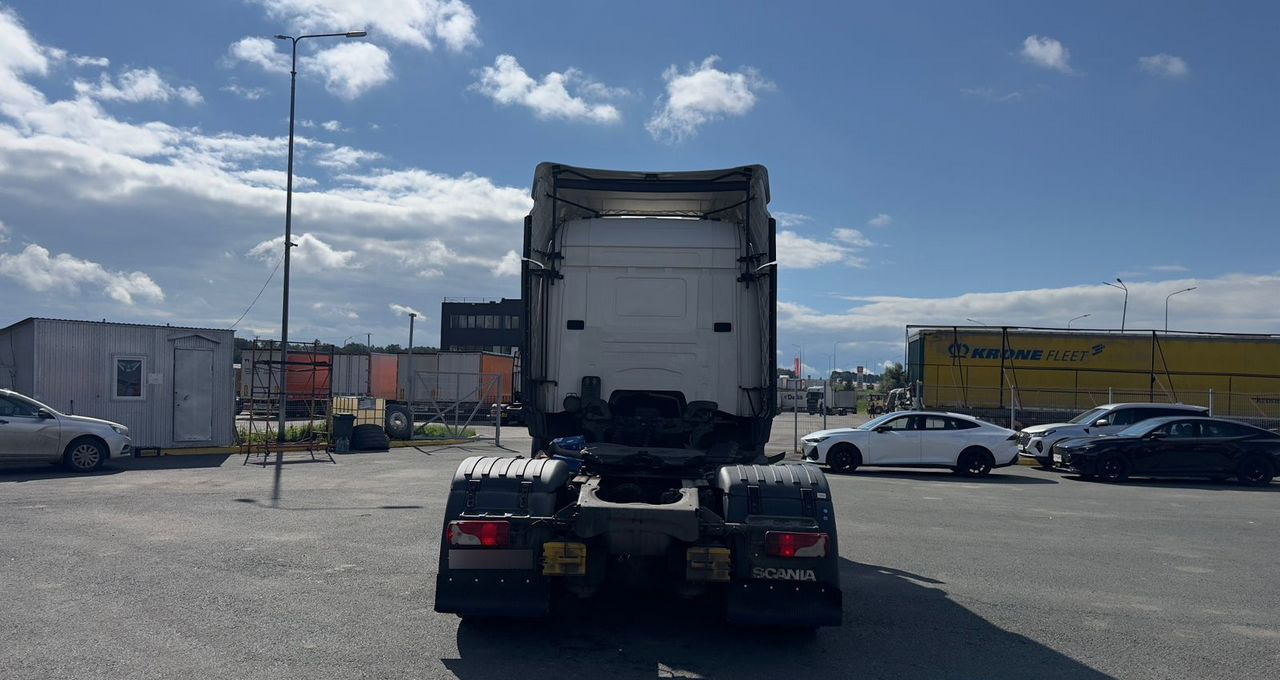 Тягач Scania R: фото 6